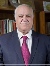 كريستوفر فُوت: إصلاح نظام العملة في العراق بين أنقاض الحرب وتحديات المستقبل.‏
